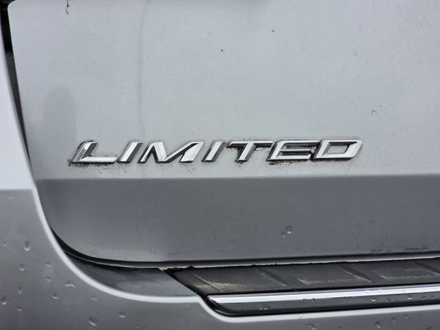 Used 2020 Ford Explorer Limited RWD image 11