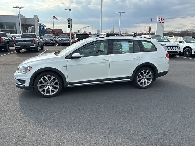 Used 2017 Volkswagen Golf Alltrack SEL image 14