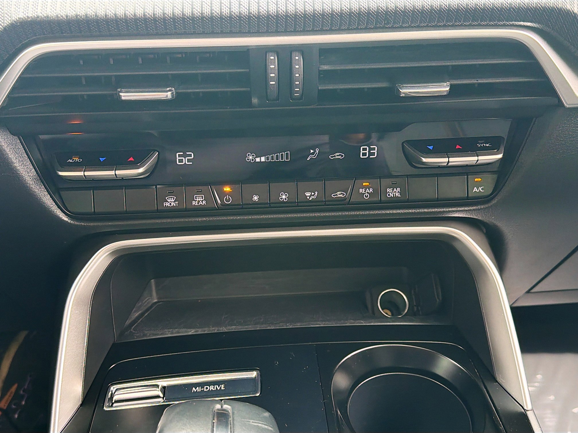 Used 2025 MAZDA CX-90 3.3 Turbo w/ Select Package image 23