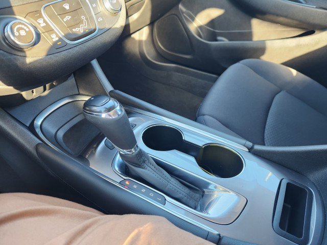 Used 2018 Chevrolet Malibu LT image 41