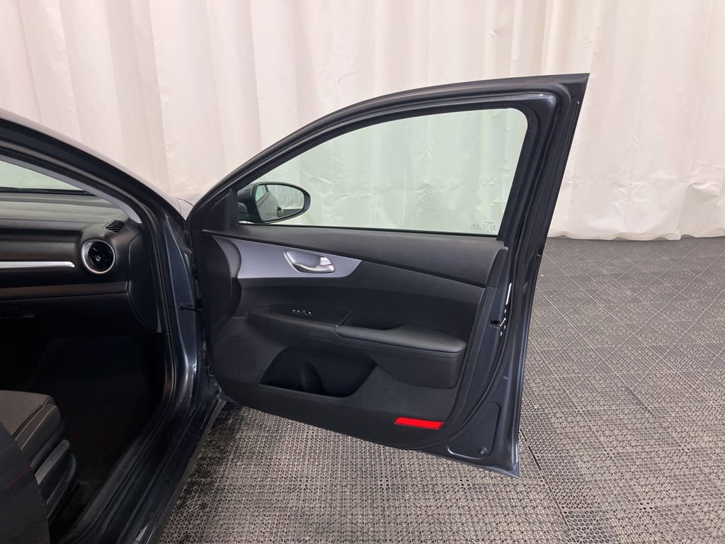 Used 2023 Kia Forte LXS FWD image 20