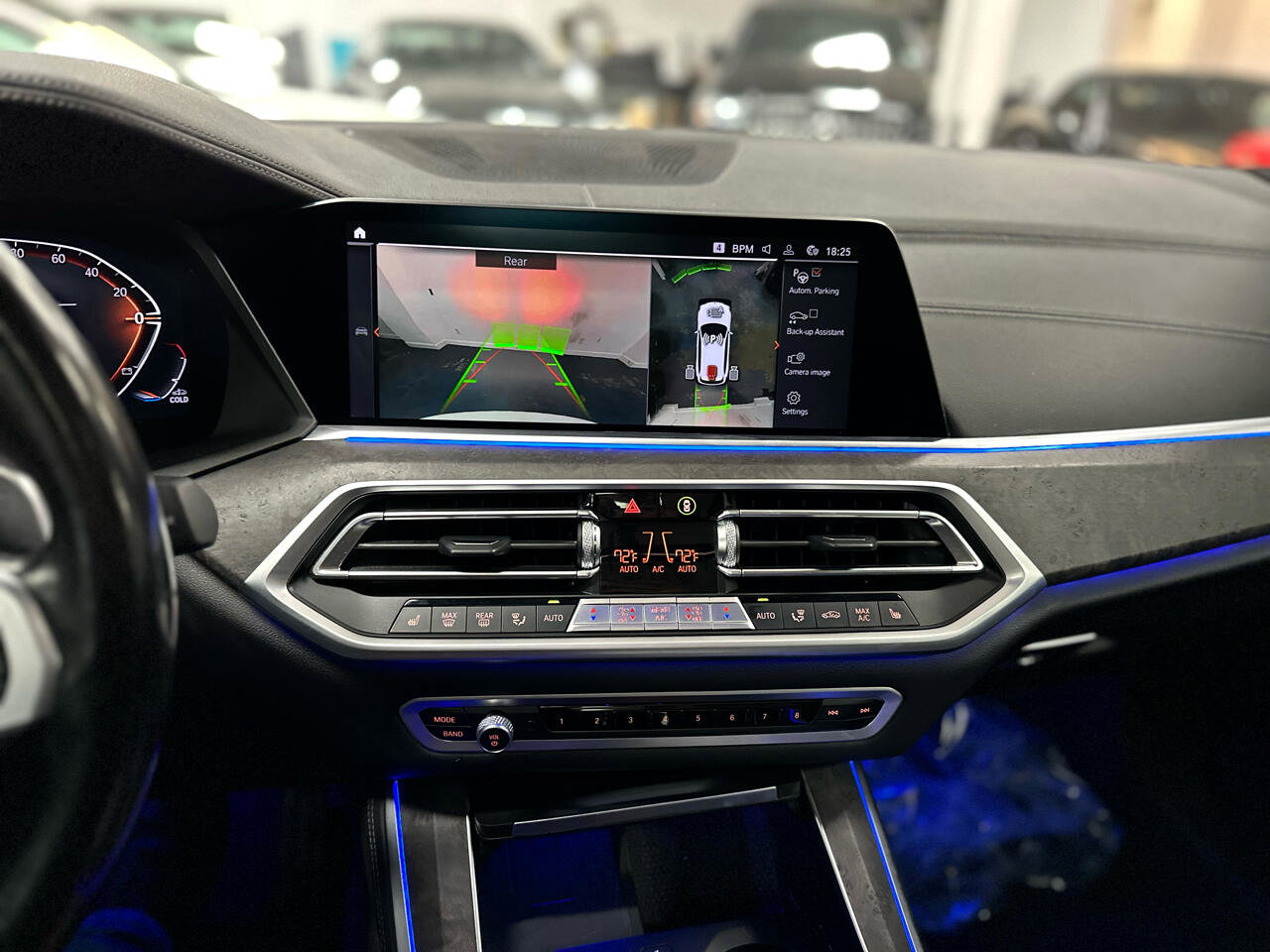 Used 2022 BMW X5 xDrive40i w/ M Sport Package AWD/4WD image 26