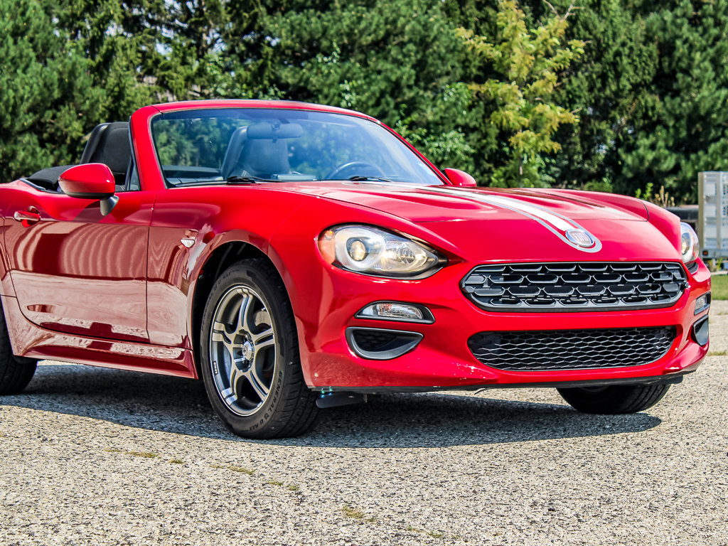Used 2019 FIAT 124 Spider Classica RWD image 16