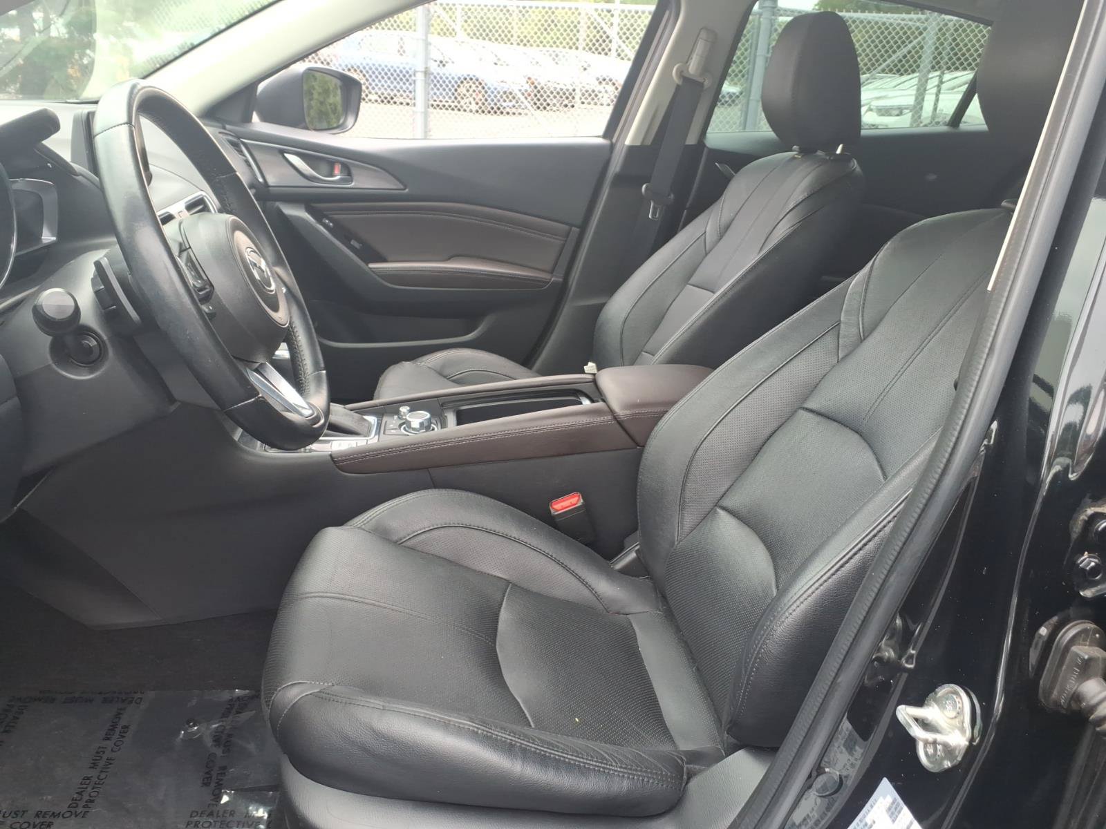 Used 2017 MAZDA MAZDA3 Grand Touring w/ Premium Equipment Package FWD image 17