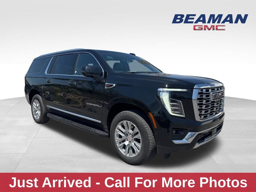Used 2025 GMC Yukon XL Denali image 1