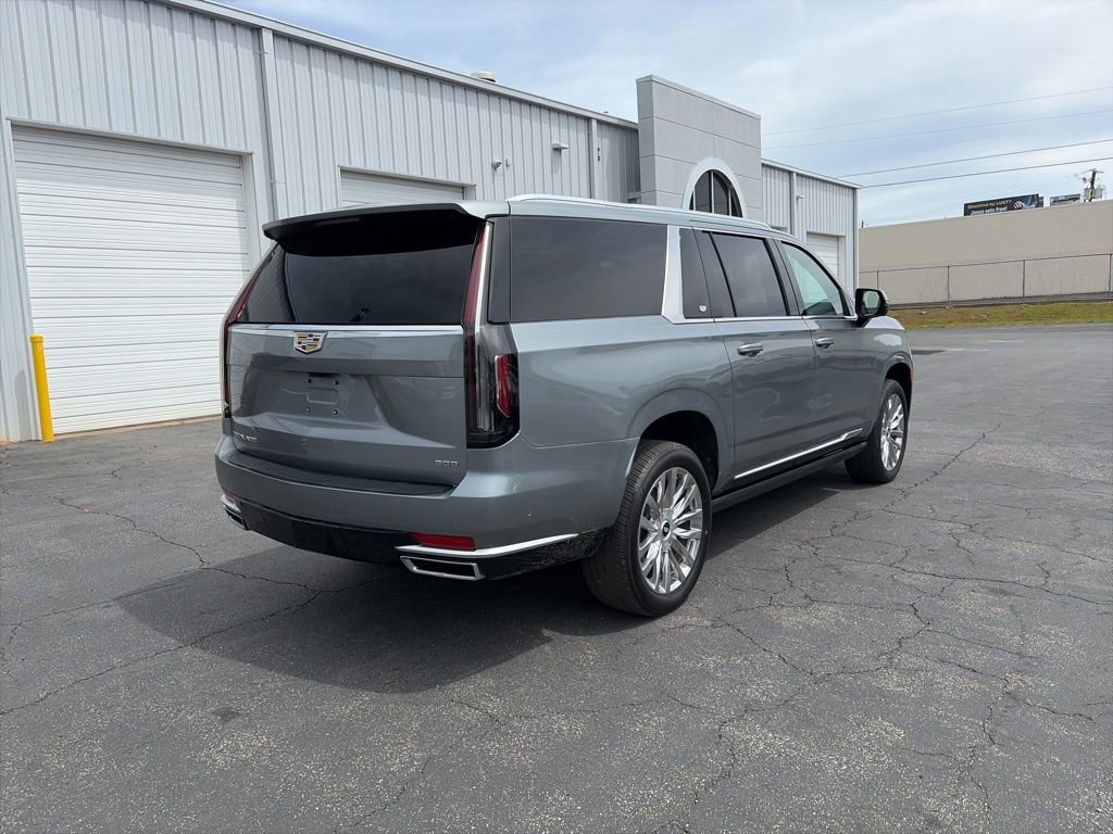 Used 2024 Cadillac Escalade ESV Premium Luxury w/ Performance Package image 7