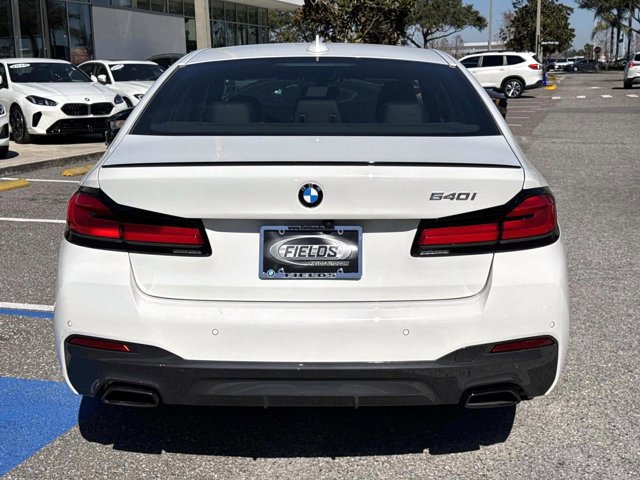 Used 2023 BMW 540i w/ M Sport Package image 4