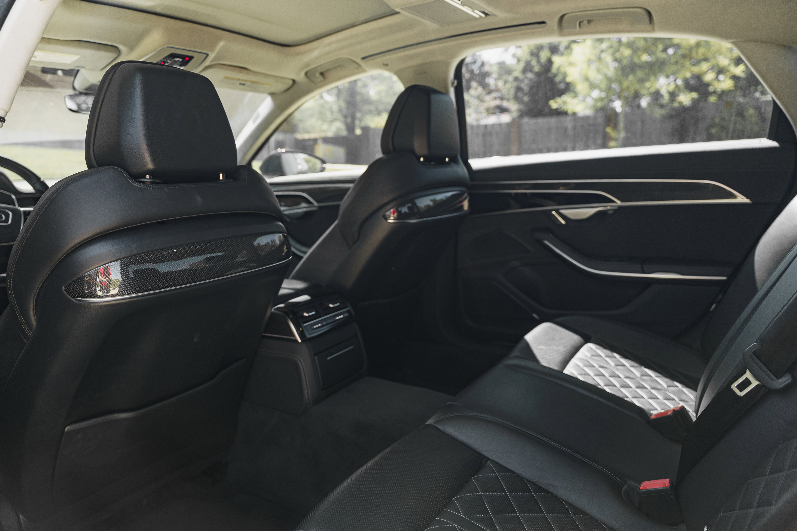 Certified 2022 Audi S8 AWD/4WD image 25