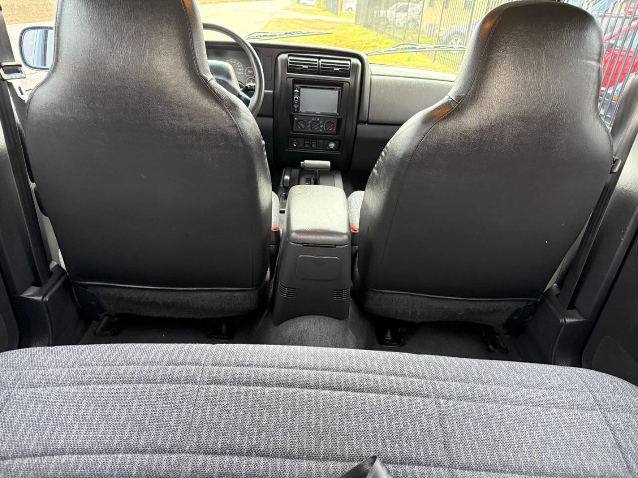 Used 1999 Jeep Cherokee SE image 28