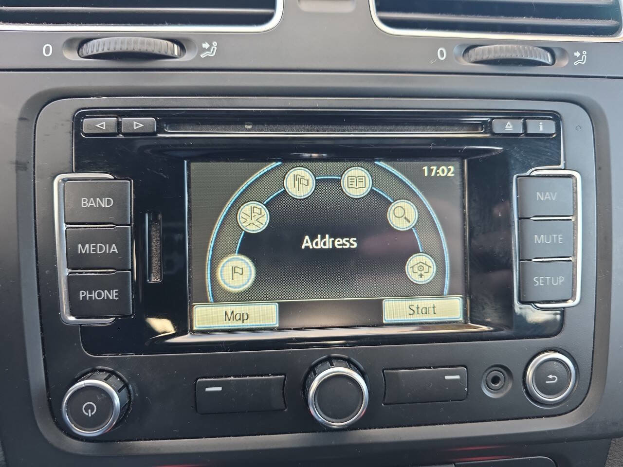 Used 2012 Volkswagen GTI 4-Door image 14