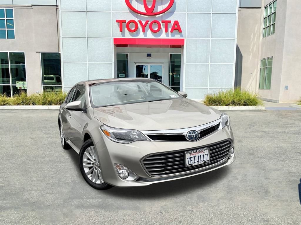 Used 2015 Toyota Avalon XLE Touring image 3