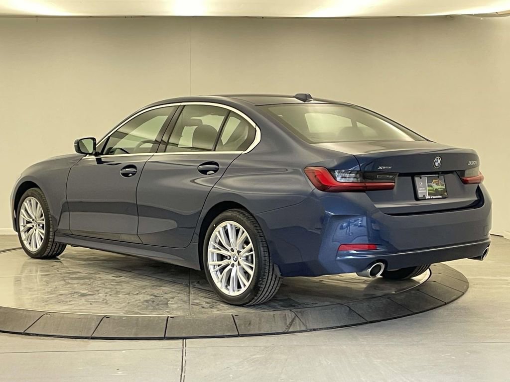 Used 2024 BMW 330i xDrive Sedan w/ Convenience Package AWD/4WD image 3