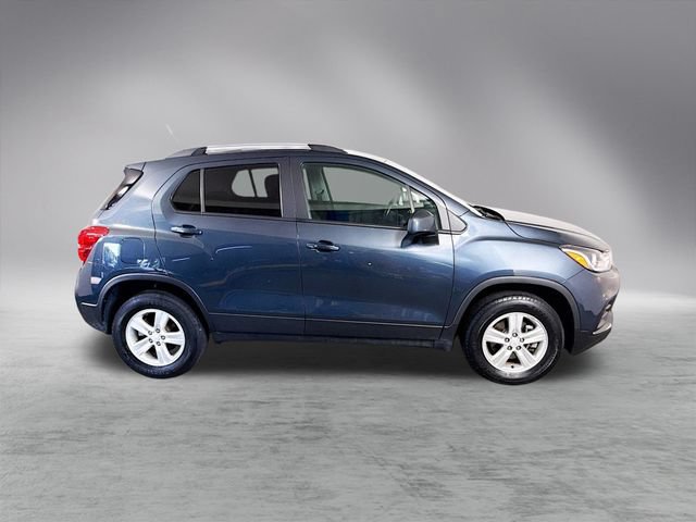 Used 2021 Chevrolet Trax LT w/ Premium Seat Package AWD/4WD image 7
