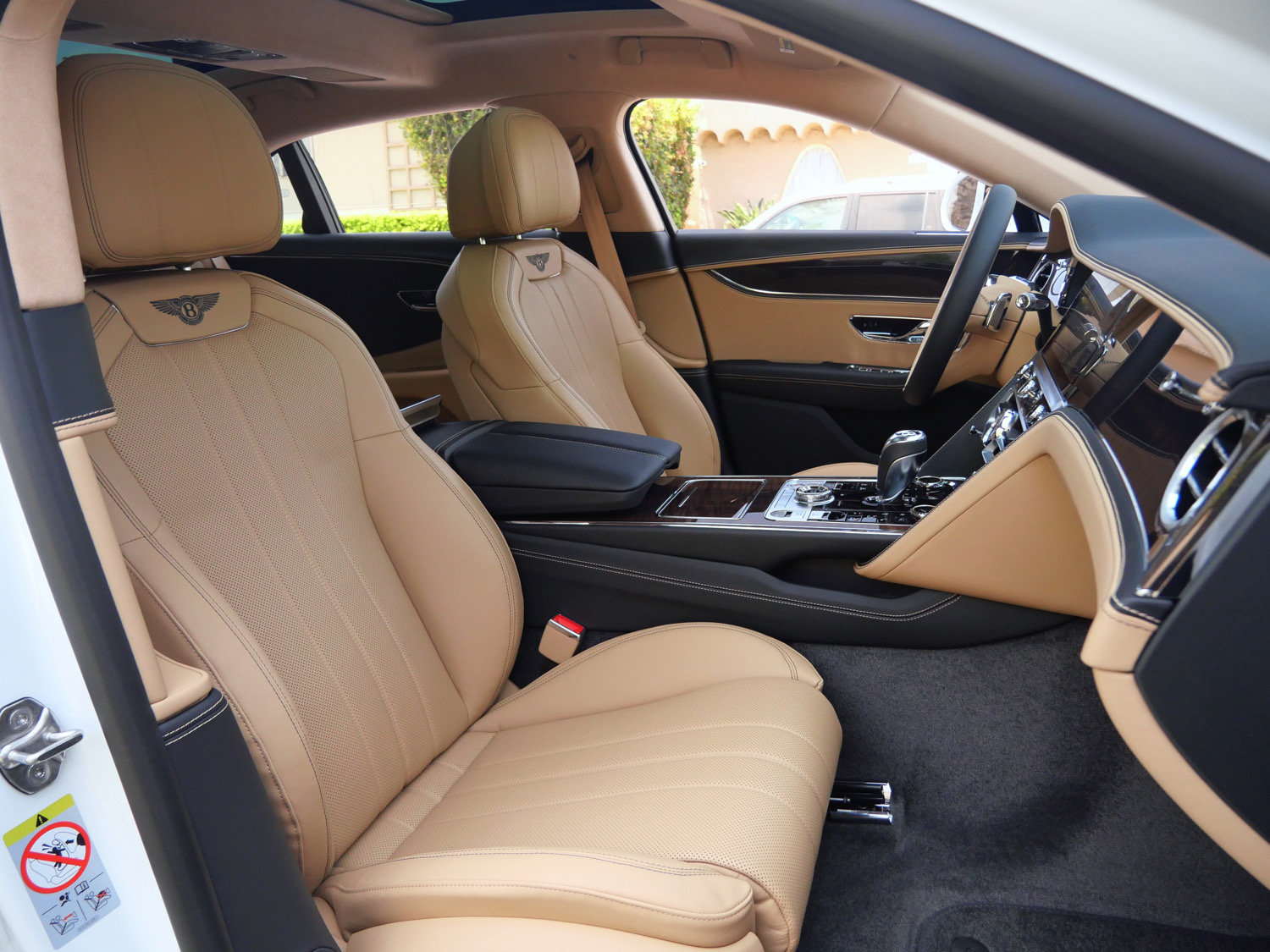 New 2026 Bentley Flying Spur V8 AWD/4WD image 23