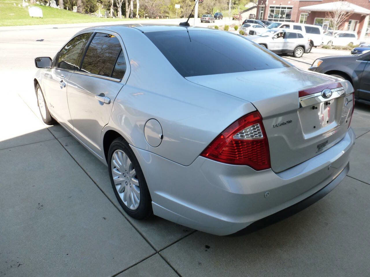 Used 2012 Ford Fusion Hybrid FWD image 3
