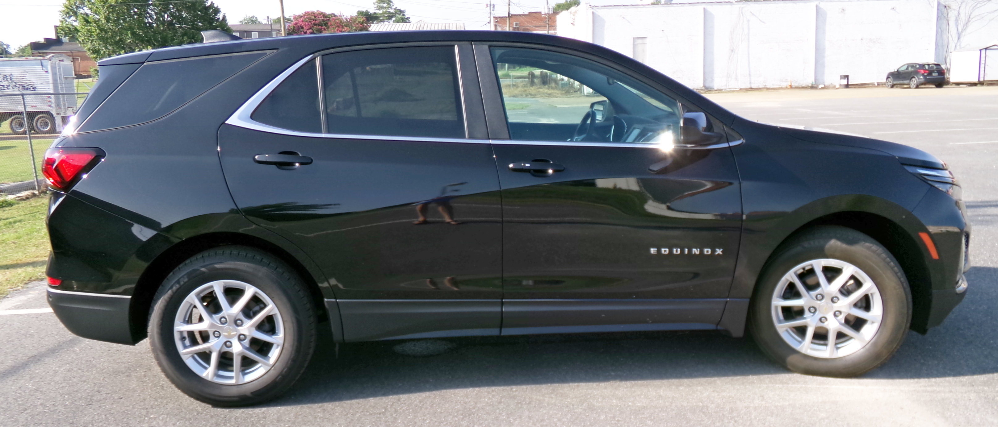 Used 2024 Chevrolet Equinox LT AWD/4WD image 5
