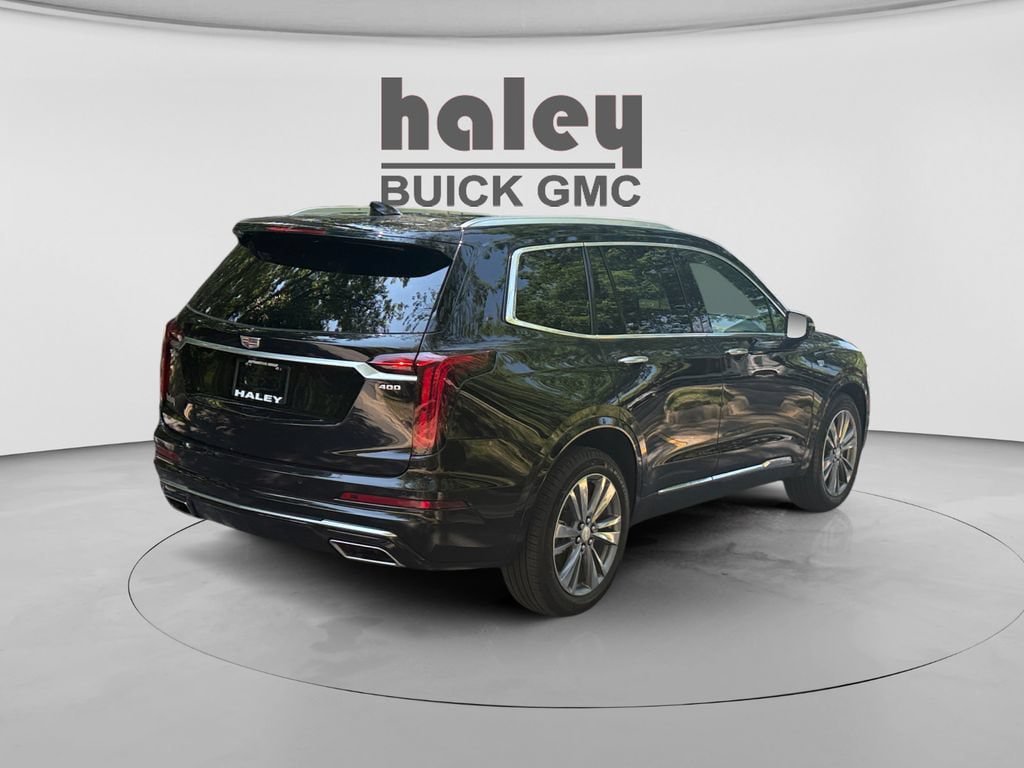 Used 2024 Cadillac XT6 Premium Luxury w/ LPO, Floor Liner Package FWD image 4
