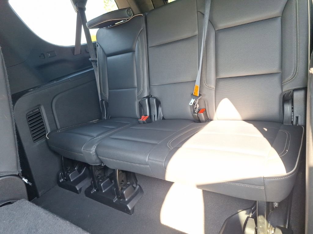 Certified 2024 Chevrolet Suburban Premier image 23
