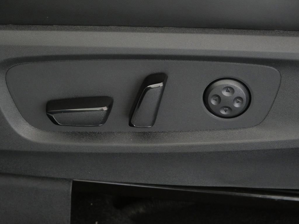 New 2026 INFINITI QX60 Sport image 12