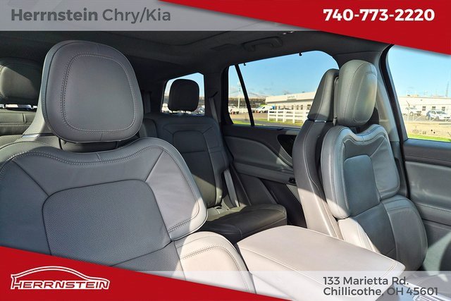 Used 2020 Lincoln Aviator Reserve w/ Equipment Group 202A image 30