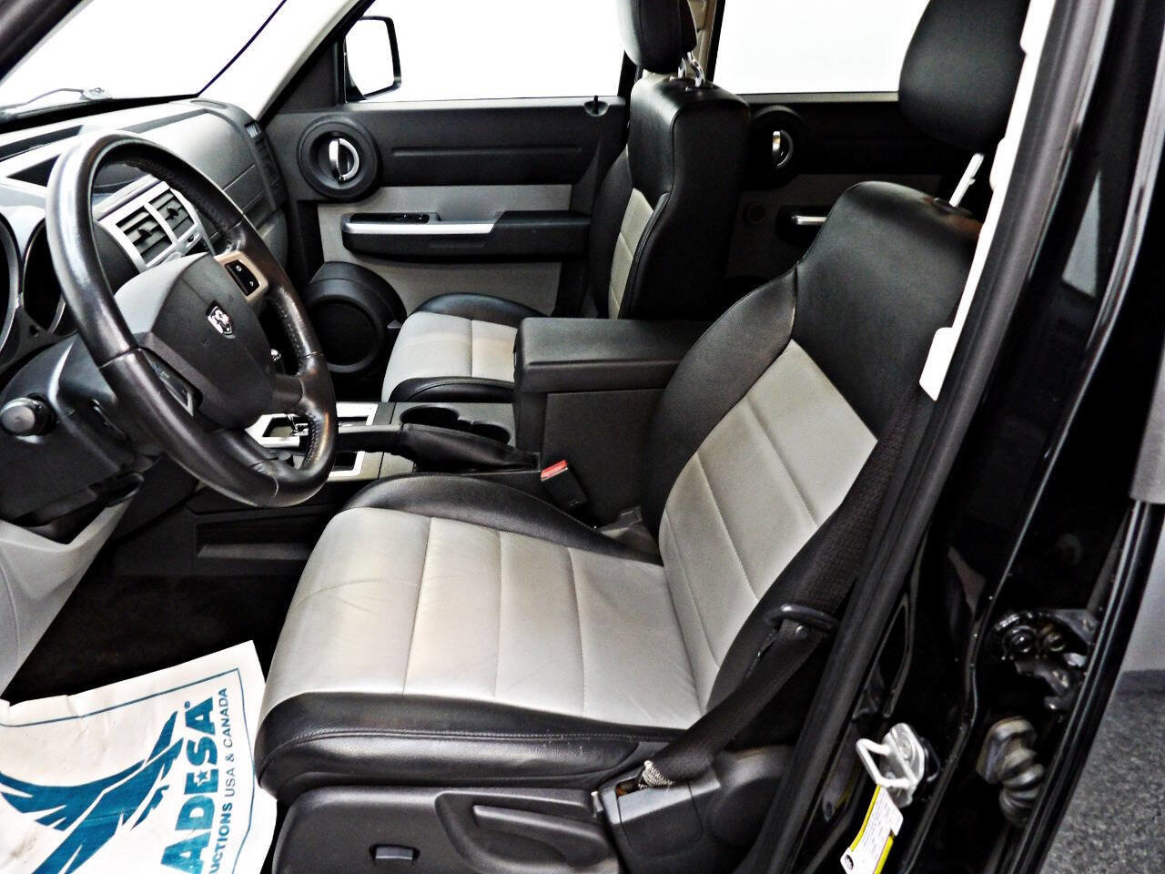 Used 2010 Dodge Nitro SXT w/ Navigation Convenience Group AWD/4WD image 8