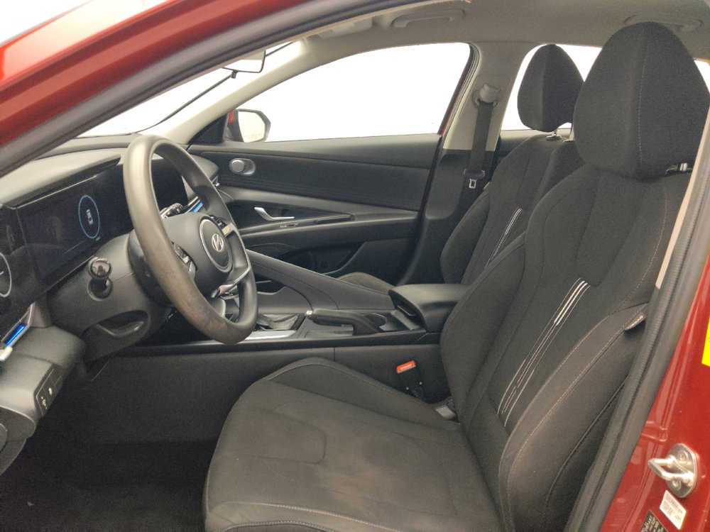 Used 2024 Hyundai Elantra SEL FWD image 17