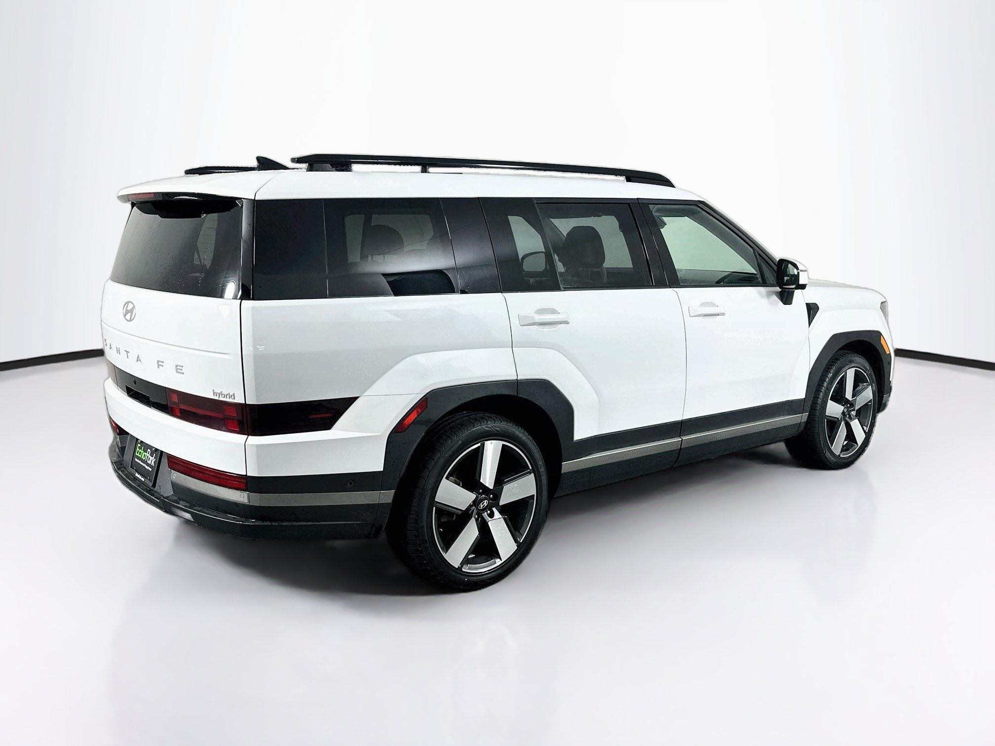 Used 2025 Hyundai Santa Fe Limited FWD image 9