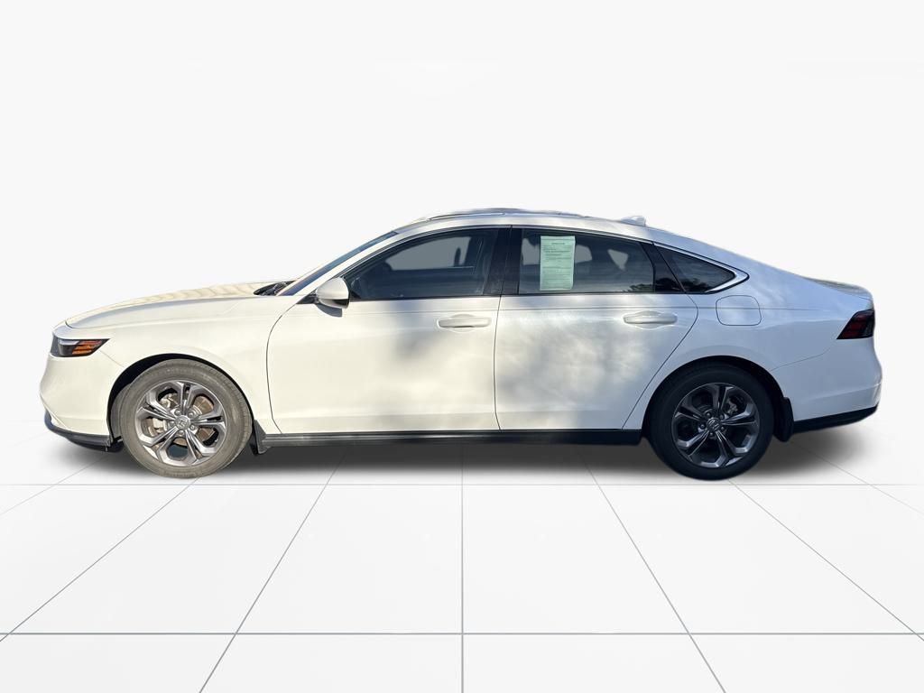 Used 2023 Honda Accord EX image 5