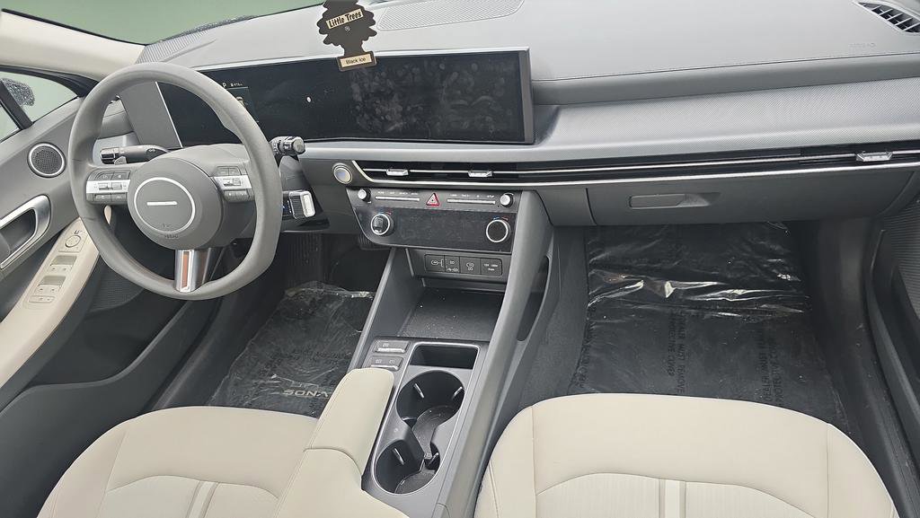 Certified 2025 Hyundai Sonata SEL FWD image 11