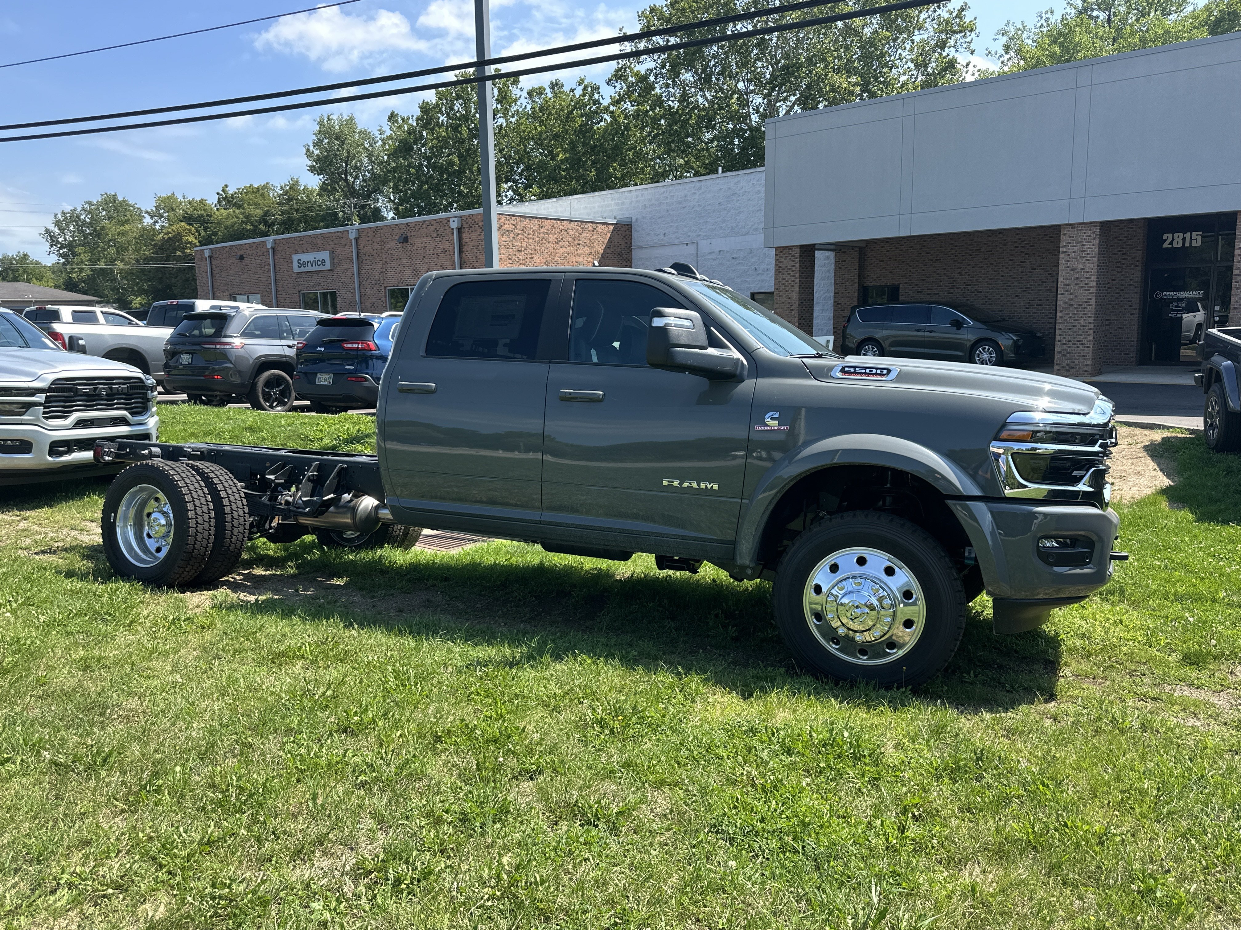 New 2026 RAM 5500 4x4 Crew Cab w/ Laramie Trim Package image 20