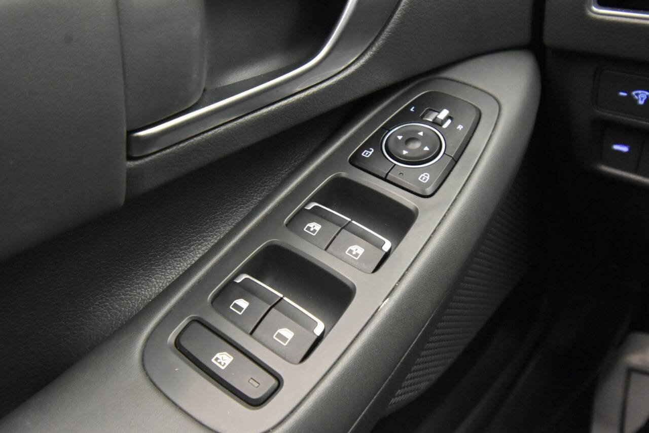 Used 2020 Hyundai Sonata SEL Plus w/ Tech Package image 31