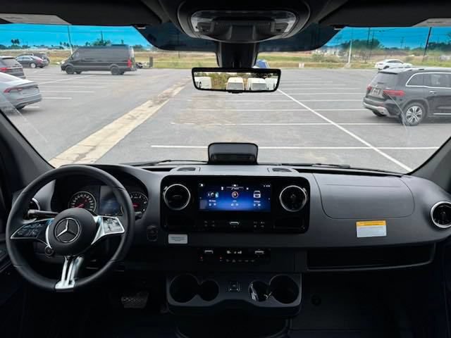 New 2025 Mercedes-Benz Sprinter 3500 image 7