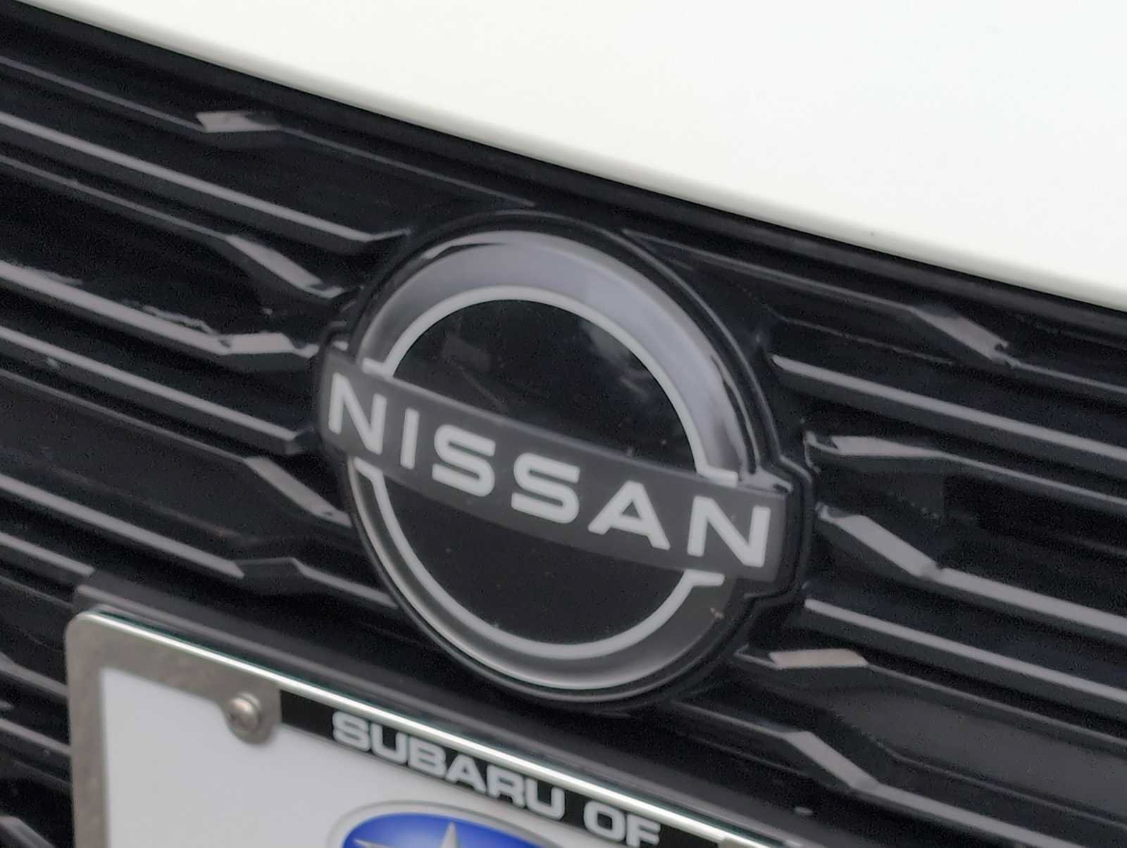 Used 2025 Nissan Altima 2.5 SV FWD image 12
