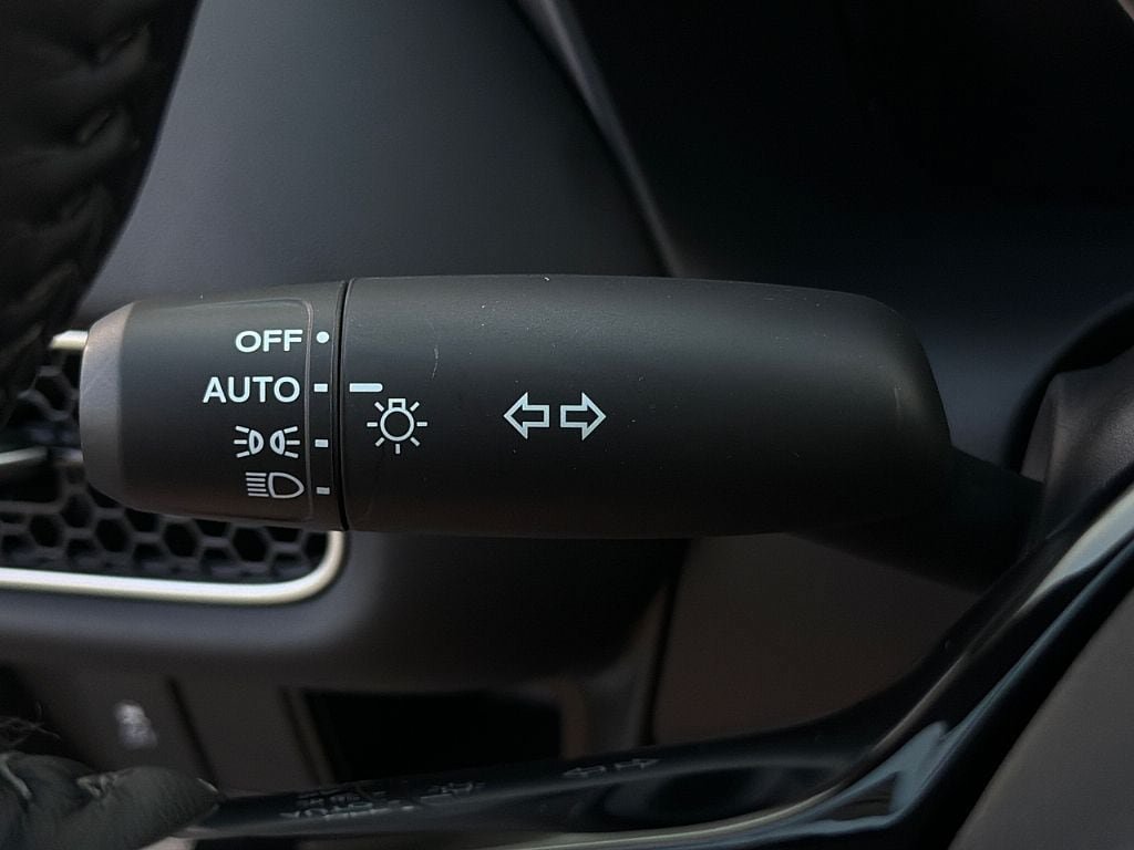 Used 2026 Honda HR-V EX-L image 25