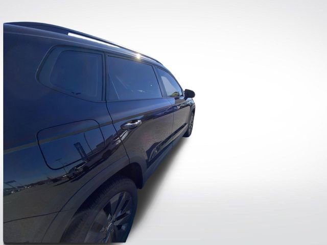 Used 2024 Volkswagen Taos S image 10