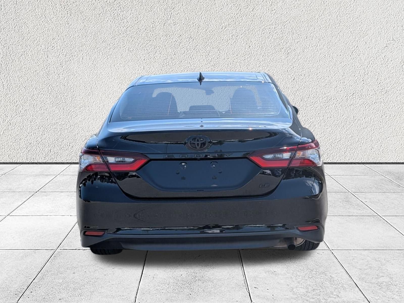 Used 2023 Toyota Camry LE FWD image 4