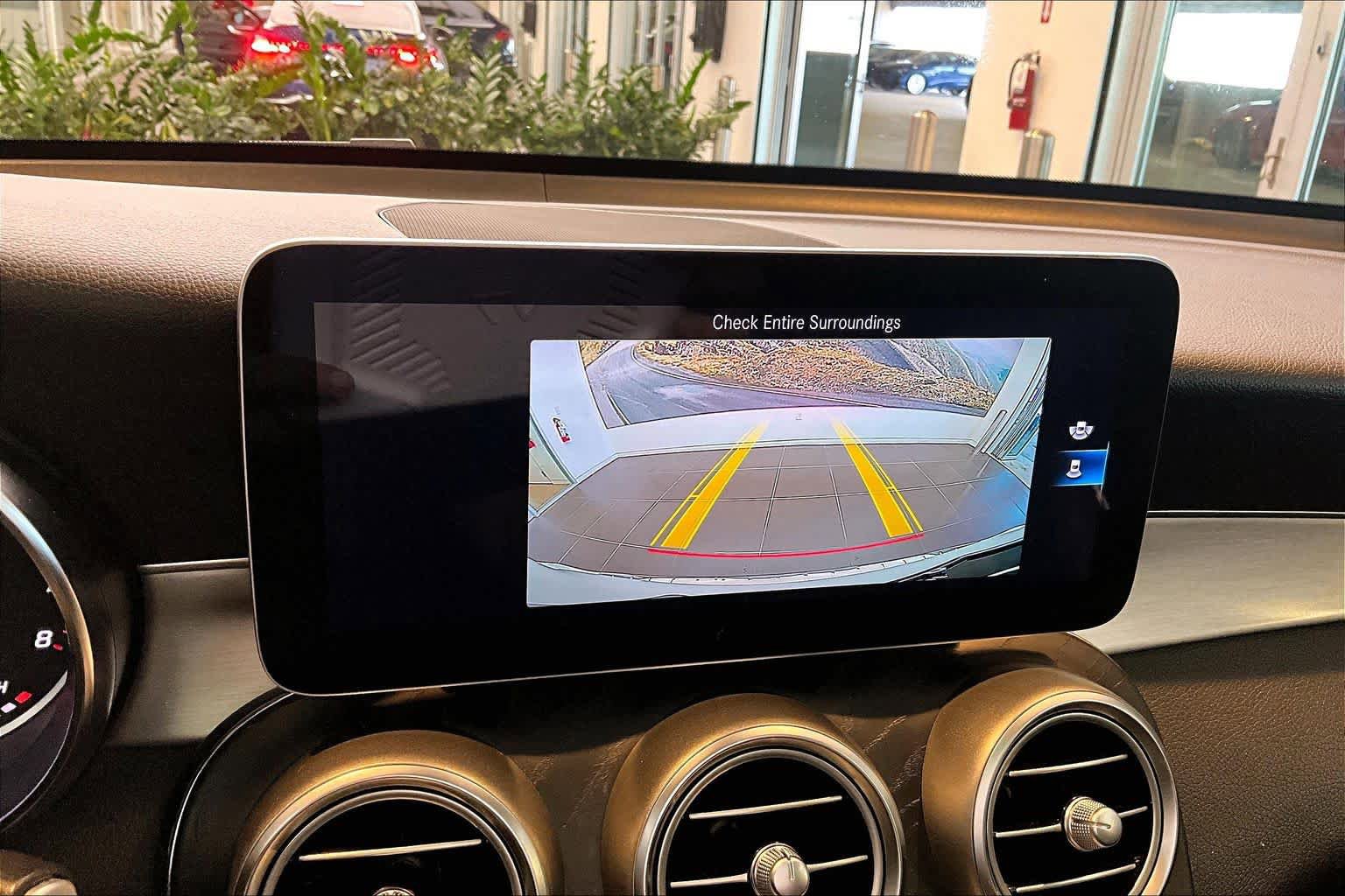 Used 2020 Mercedes-Benz GLC 300 4MATIC image 29