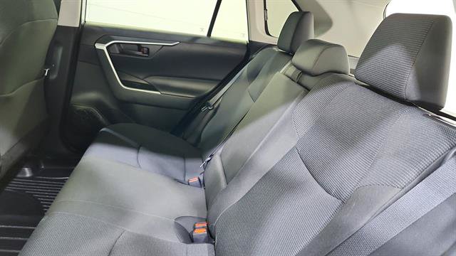 Used 2025 Toyota RAV4 LE FWD image 18