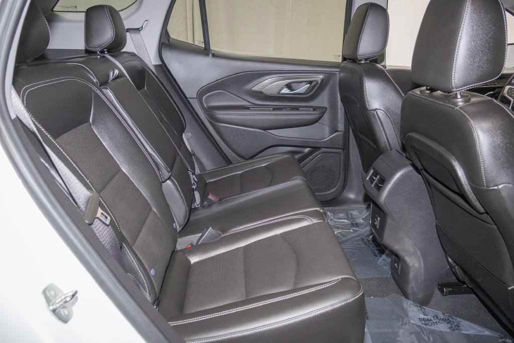 Used 2022 GMC Terrain SLT w/ Tech Package AWD/4WD image 14