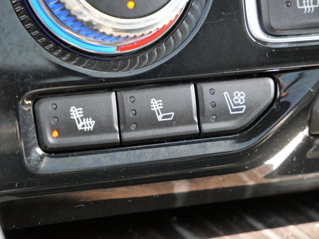 Used 2024 GMC Yukon Denali w/ Denali Reserve Package image 49