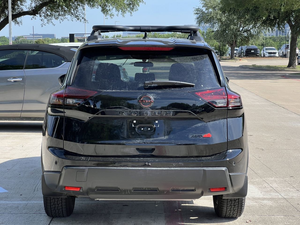 Certified 2026 Nissan Rogue SV AWD/4WD image 4