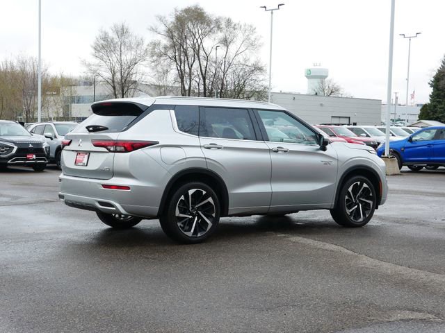 Used 2025 Mitsubishi Outlander SEL image 5