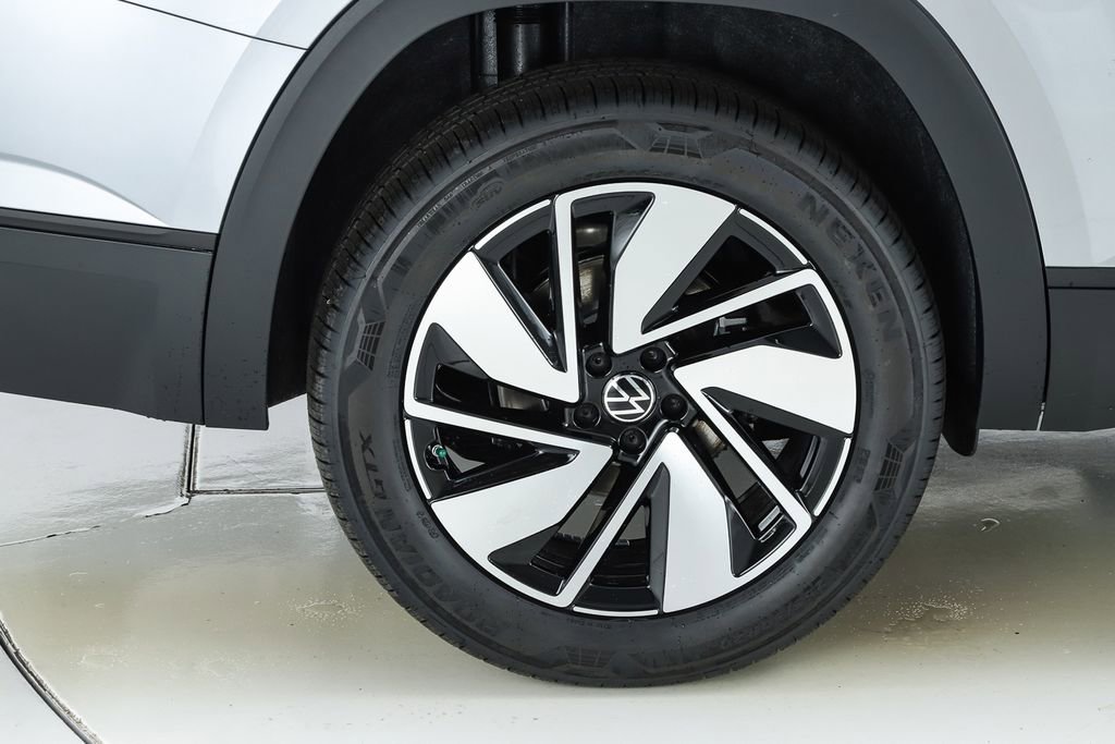 New 2026 Volkswagen Atlas SE image 52