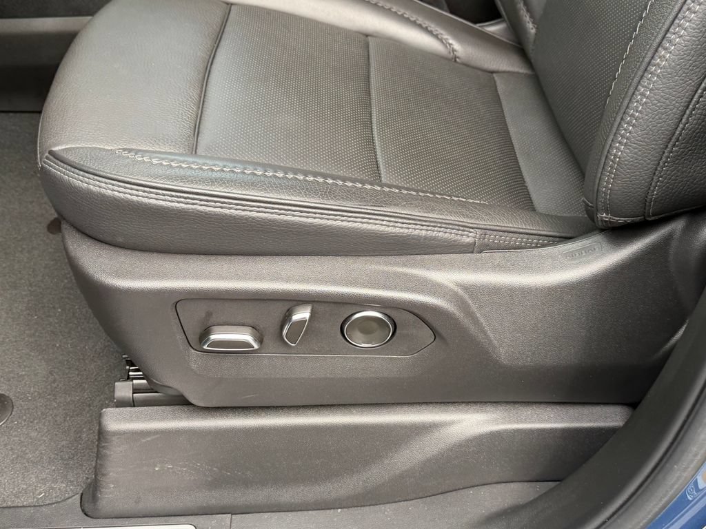 Certified 2025 GMC Sierra 1500 Denali AWD/4WD image 29