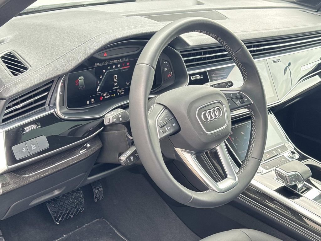 Used 2025 Audi Q7 3.0T Premium Plus image 20