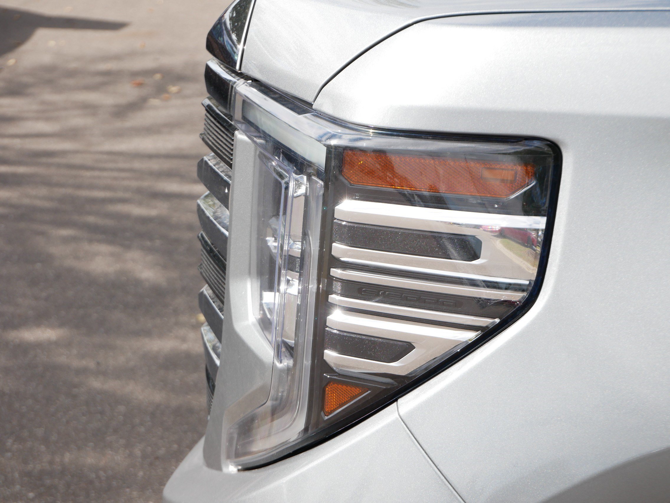 Used 2024 GMC Sierra 1500 SLT AWD/4WD image 16