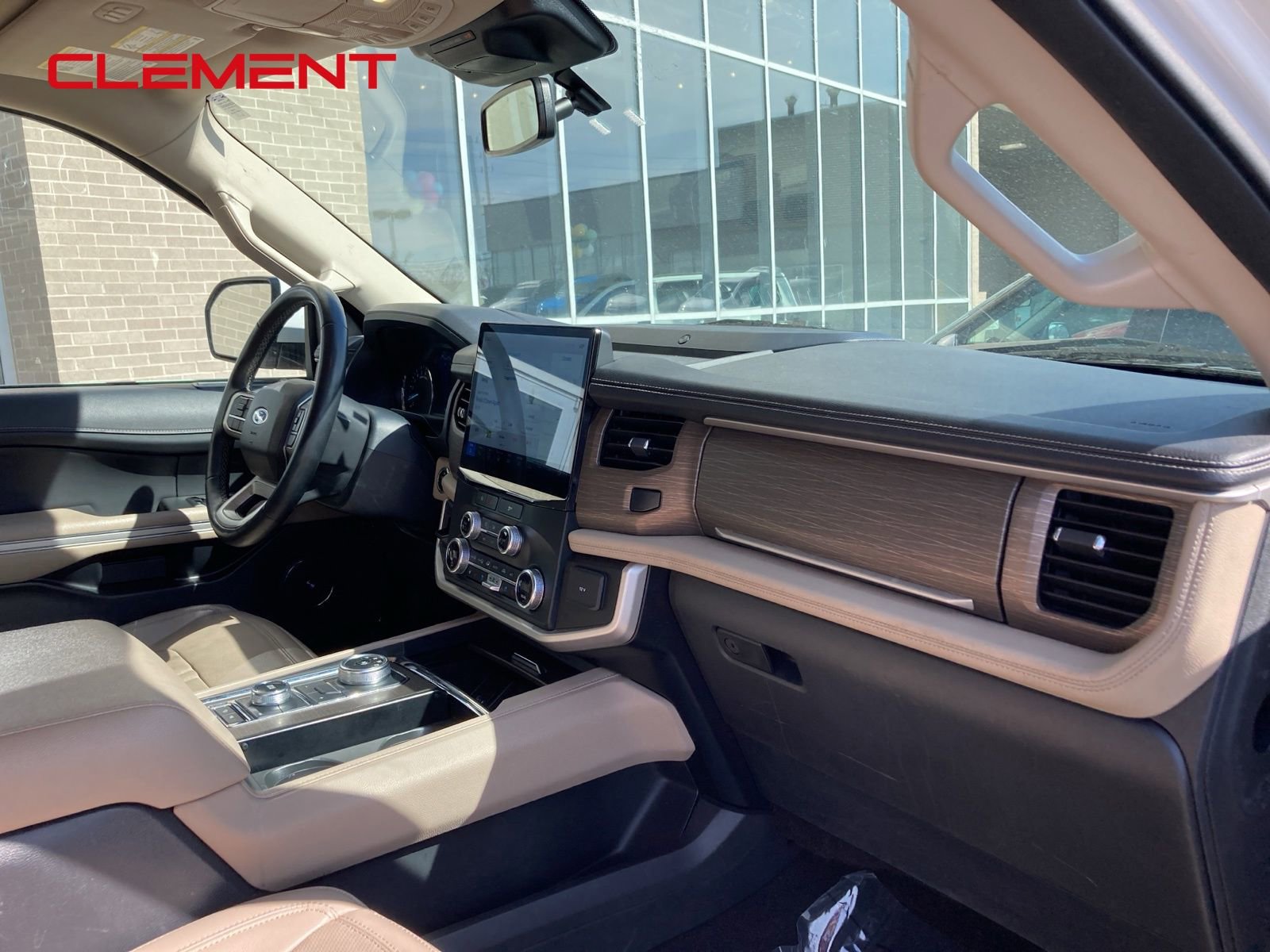 Used 2024 Ford Expedition Limited image 66