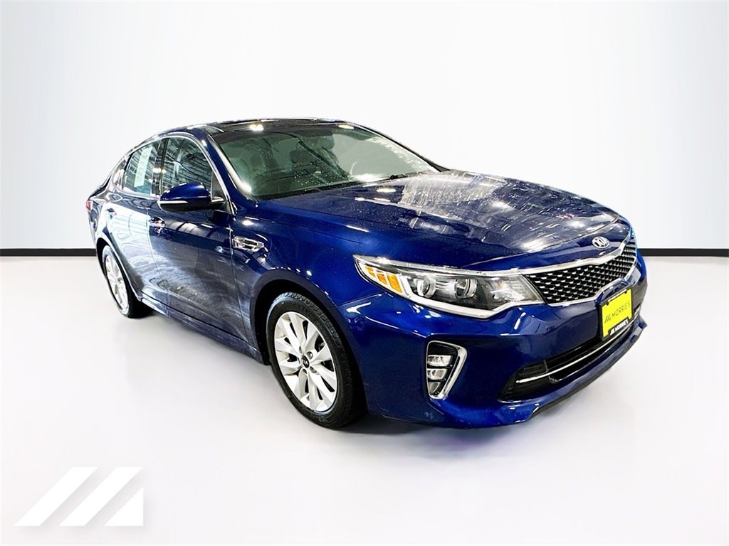 Used 2018 Kia Optima S w/ Panoramic Sunroof Package image 3