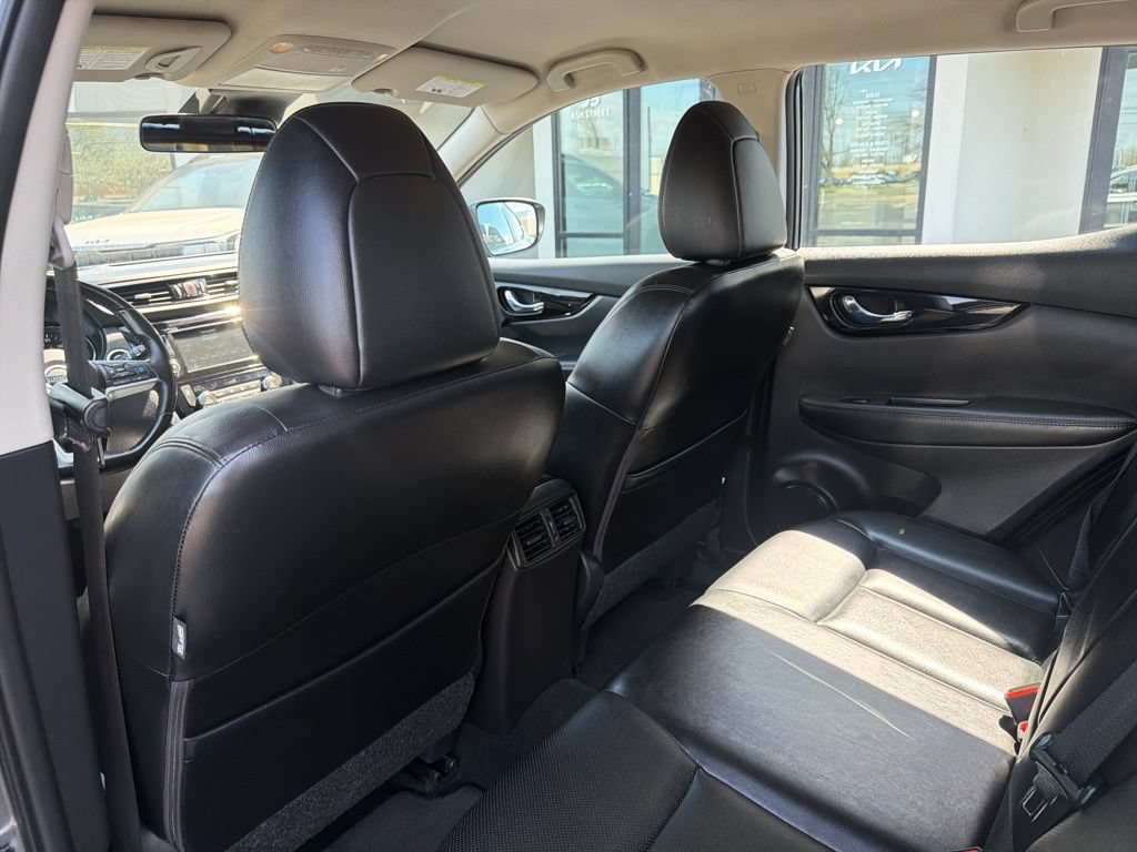 Used 2022 Nissan Rogue Sport SL AWD/4WD image 20
