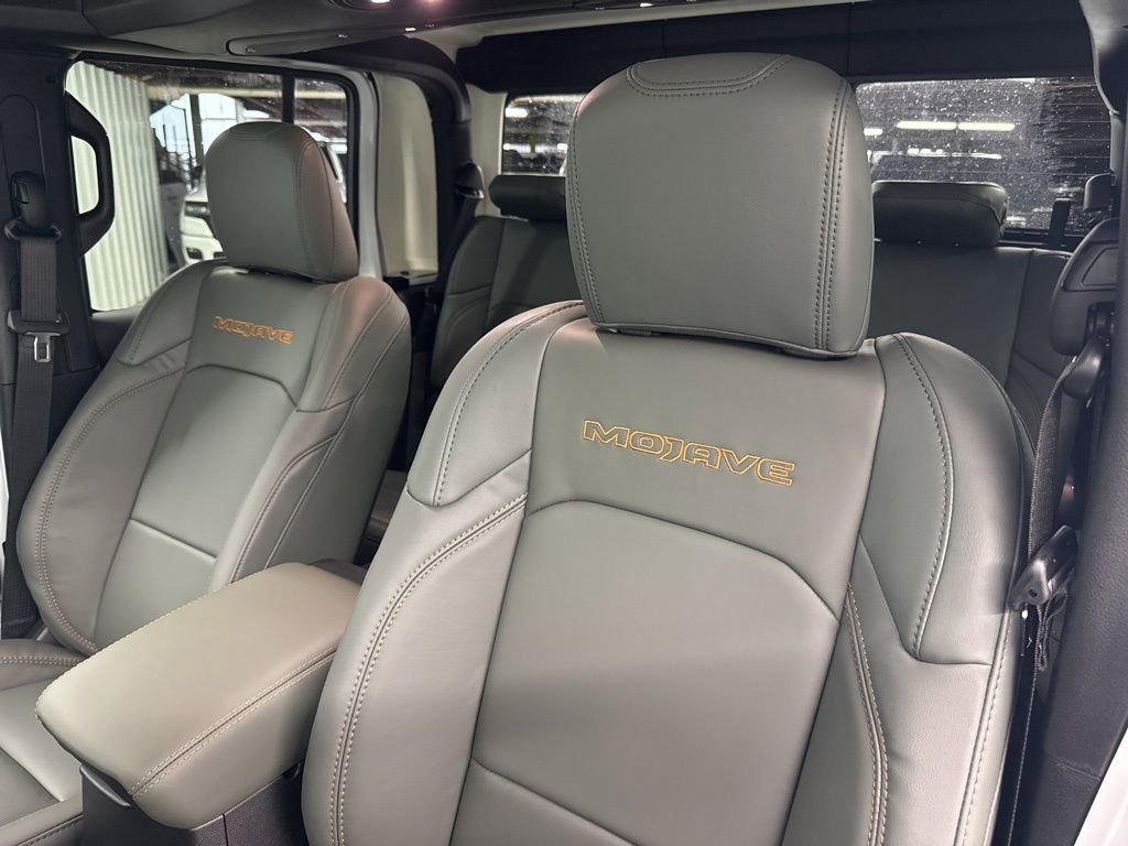 New 2026 Jeep Gladiator Mojave image 16